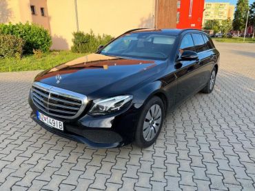 Mercedes Benz E220